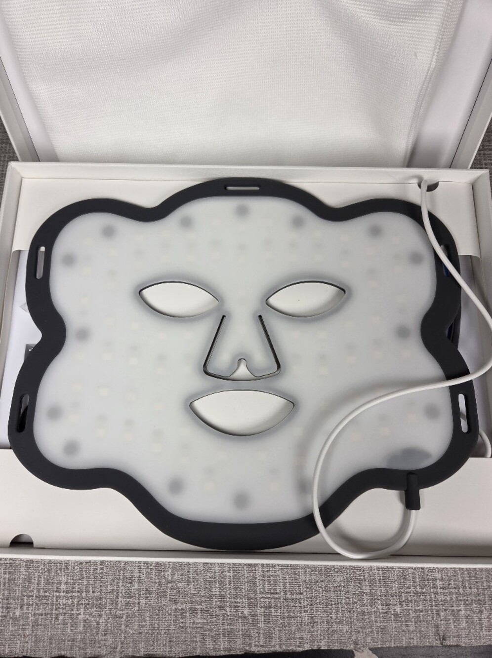 NEW Hottoerak Led Face Mask, LED Red Light Therapy Mask 660nm & 850nm Wavelength